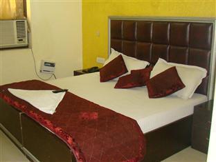 Hotel Ganga International New Delhi Exterior photo